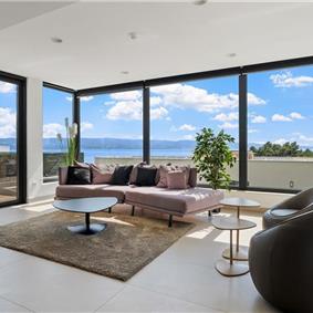 5 bedroom beachfront villa with heated pool near Omis, sleeps 9